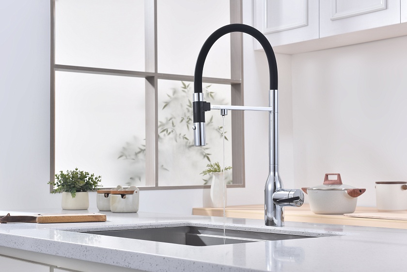 Кухонный смеситель с подключением фильтра Paulmark MAGNETO ONE Ma213188-AN, антрацит 401