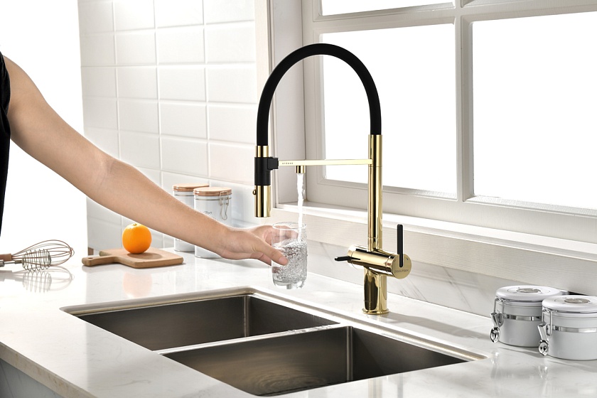 Кухонный смеситель с подключением фильтра Paulmark Gravity Gr213888-AN, антрацит 401